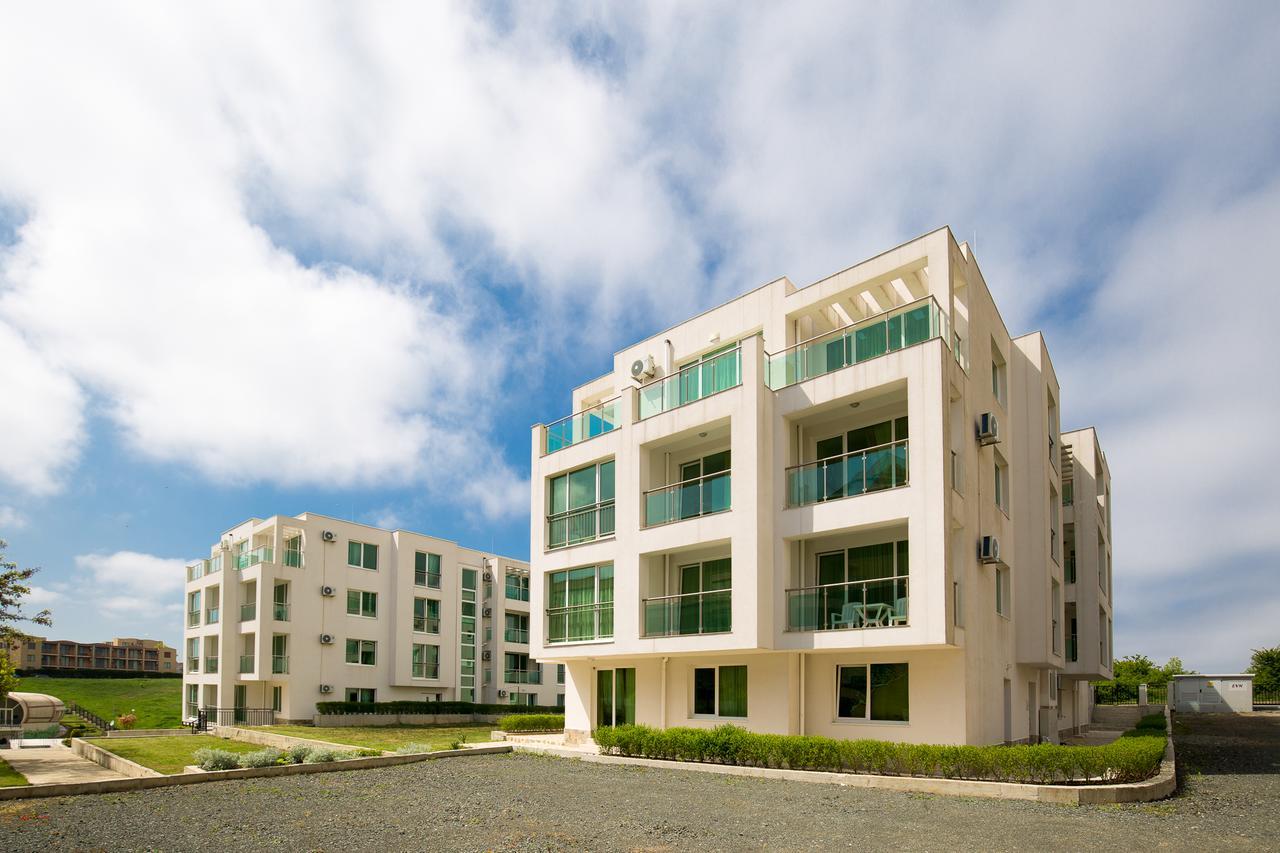 Sea Life Apartments Sinemorets エクステリア 写真